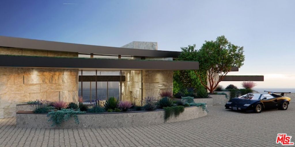 5024 Carbon Beach Terrace