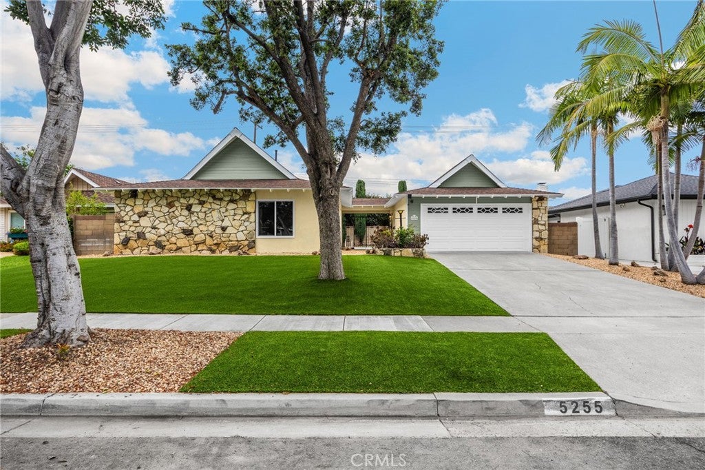 5255 E Bergh Drive