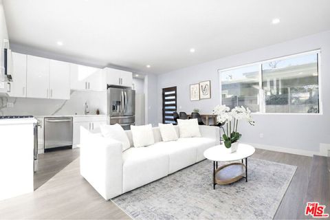 Photo of 5149 Fulton Avenue, Sherman Oaks, CA 91423 (MLS # 26653445)