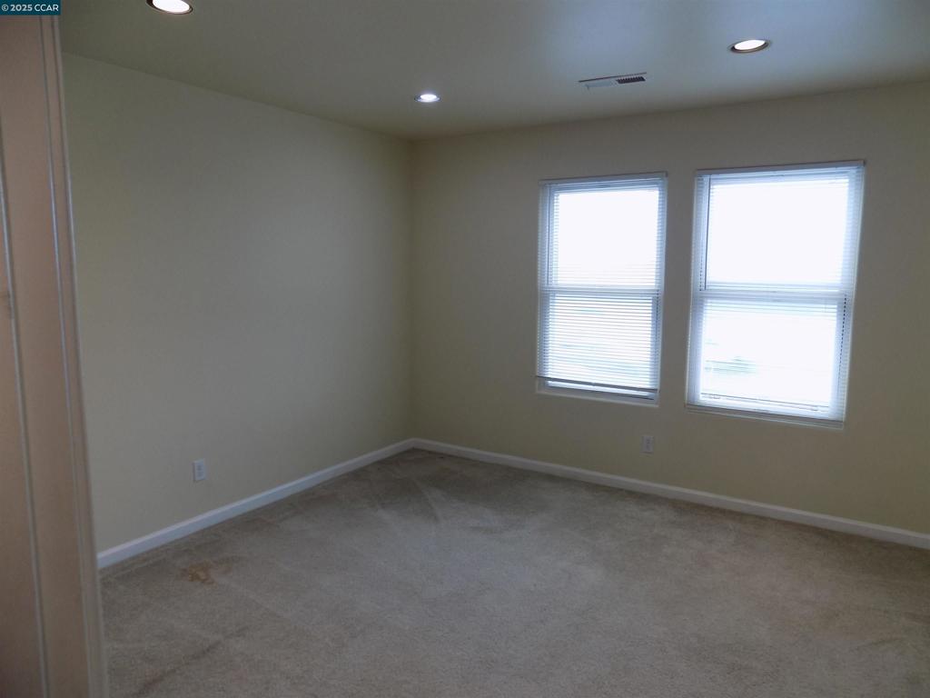 PARK PLAZA - Residential Lease