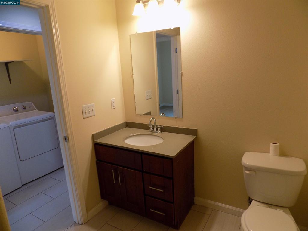 PARK PLAZA - Residential Lease