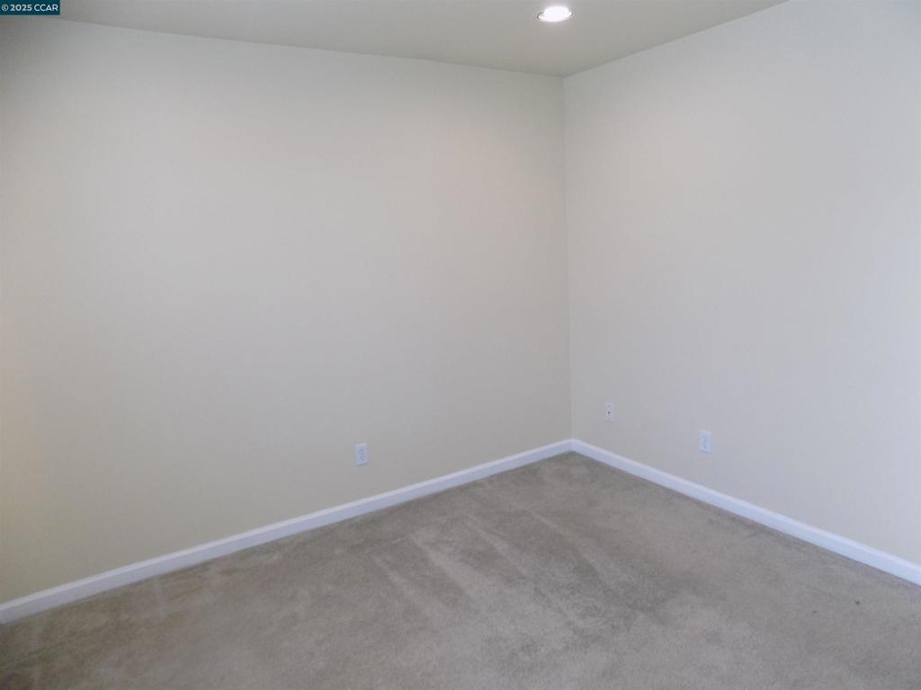 PARK PLAZA - Residential Lease