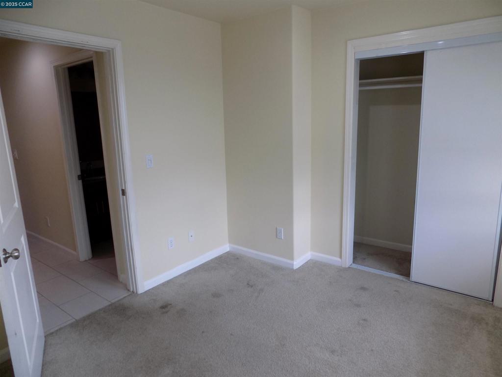 PARK PLAZA - Residential Lease