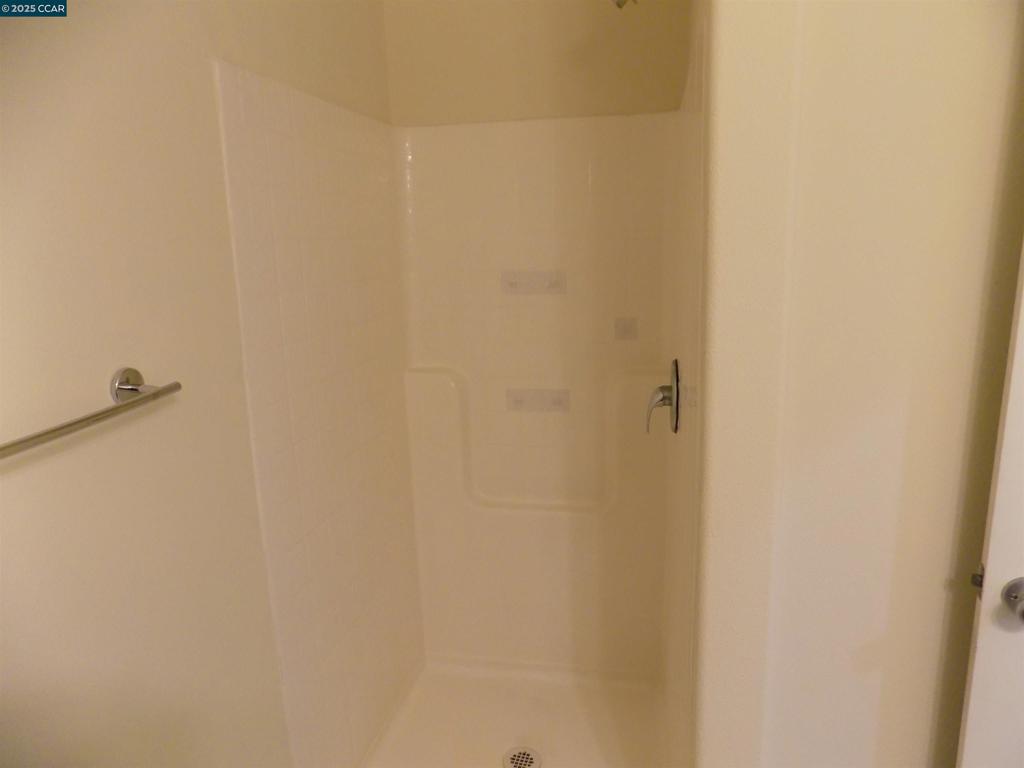 PARK PLAZA - Residential Lease