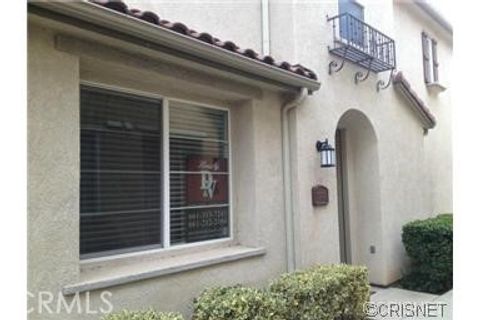 Photo of 19353 Opal Ln, Saugus, CA 91350 (MLS # SR25255038)