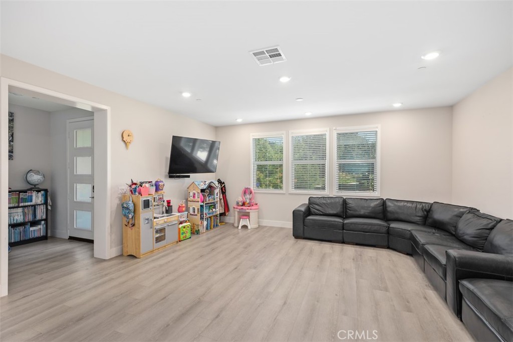 Adagio II - Residential Lease