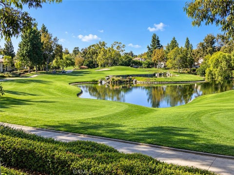 Photo of 12 Via Solaz, Rancho Santa Margarita, CA 92688 (MLS # PW26201222)