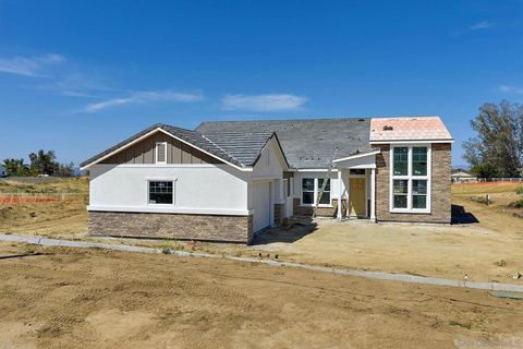 Tiny photo for 39127 Corte Venture, Temecula, CA 92592 (MLS # 260009498SD)