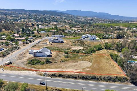 Tiny photo for 39127 Corte Venture, Temecula, CA 92592 (MLS # 260009498SD)