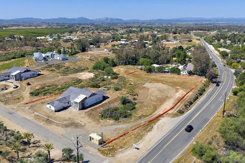 Tiny photo for 39127 Corte Venture, Temecula, CA 92592 (MLS # 260009498SD)