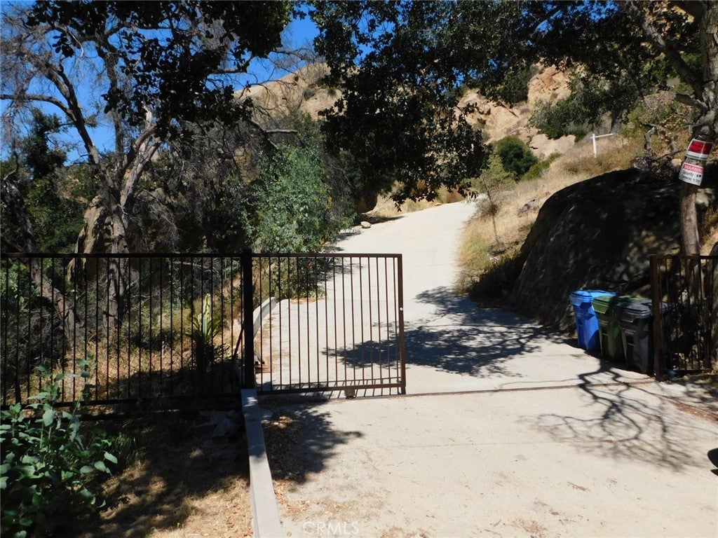 474 BOX CANYON Road