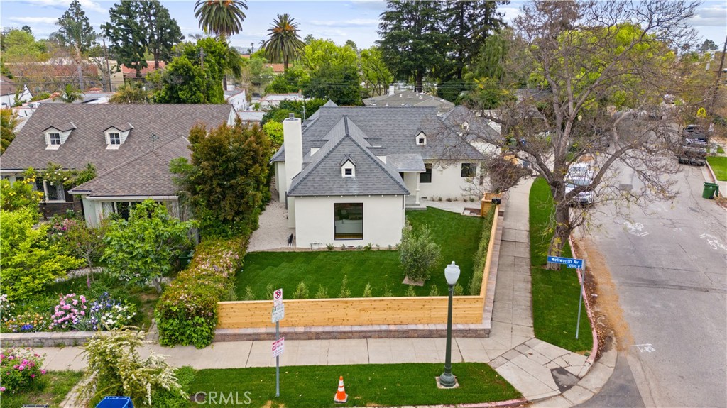 Properties 2 10584 Wellworth Avenue