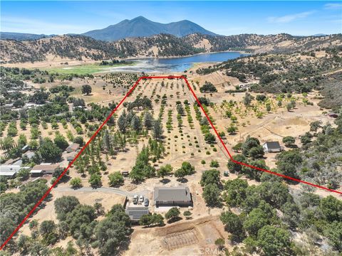 Photo of 13480 Eastlake Drive, Clearlake, CA 95422 (MLS # LC24185097)