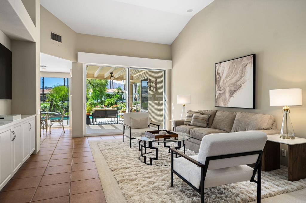 Desert Horizons C.C. - Residential