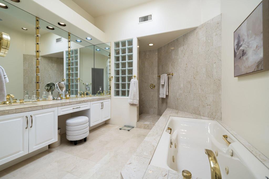 Desert Horizons C.C. - Residential