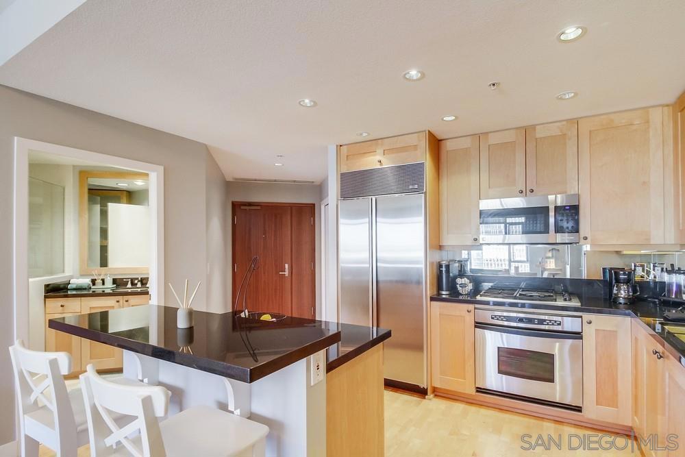 700 W Harbor Dr. 1406