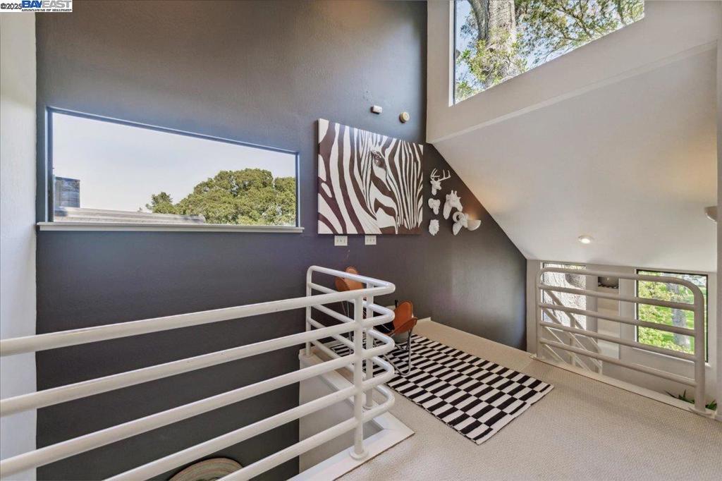FOOTHILL AREA - Residential