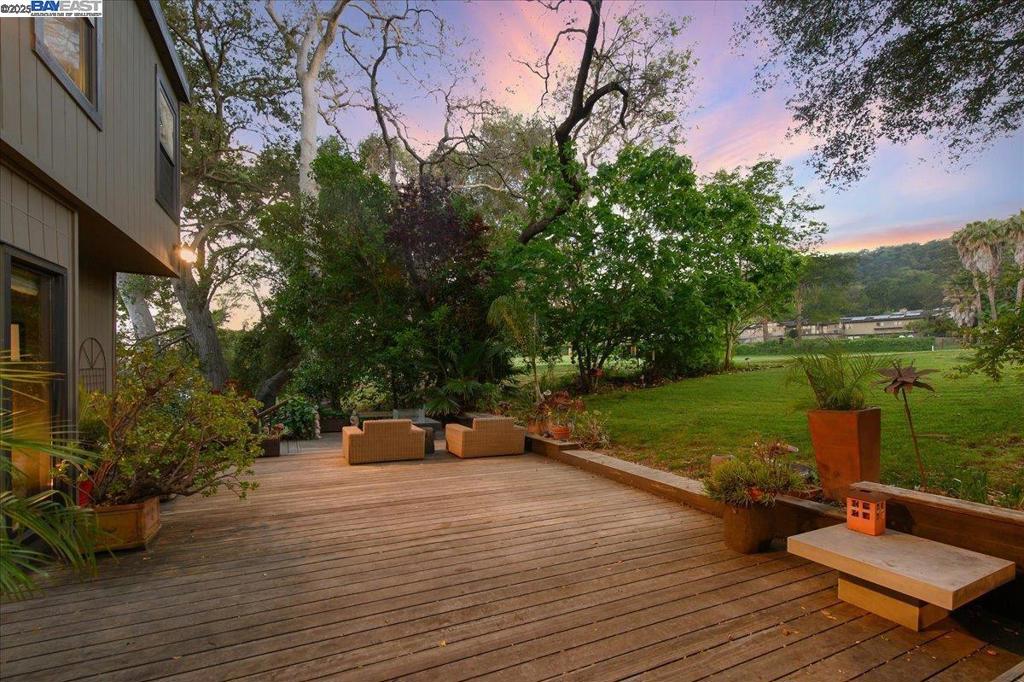 FOOTHILL AREA - Residential