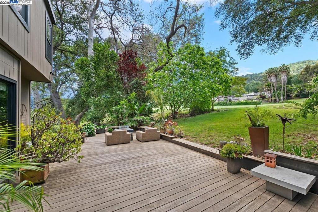 FOOTHILL AREA - Residential