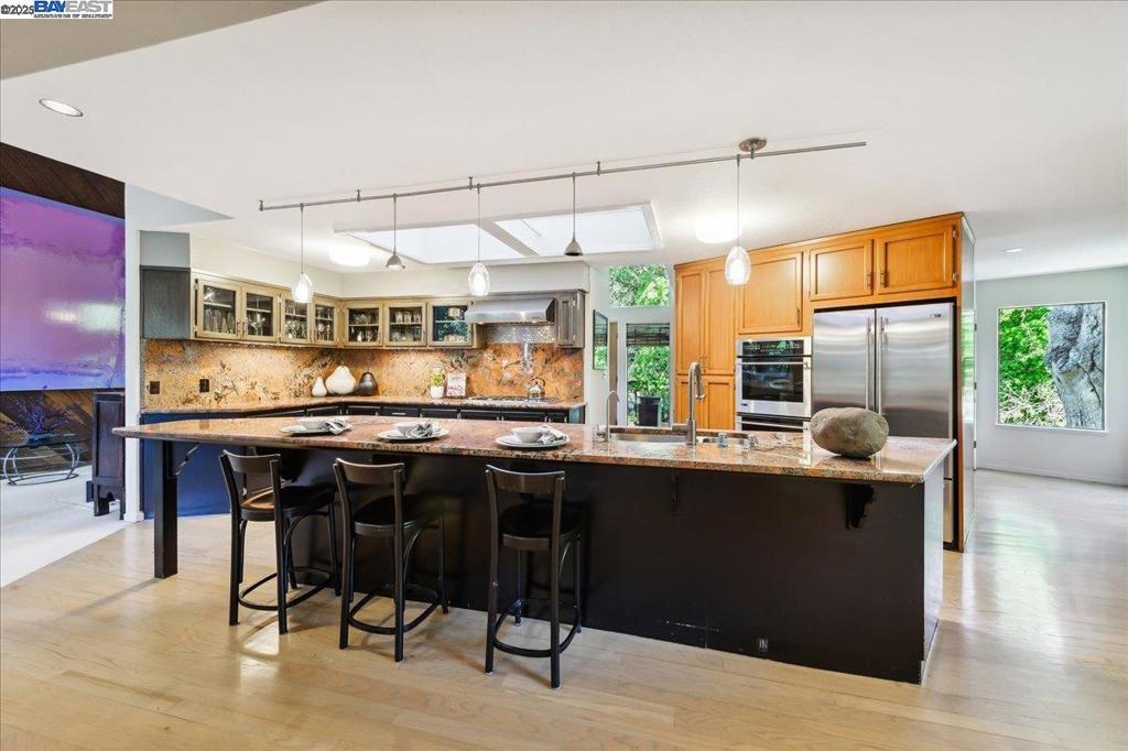 FOOTHILL AREA - Residential