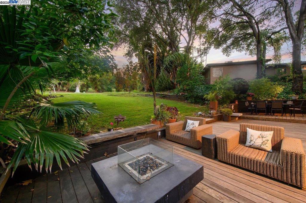 FOOTHILL AREA - Residential