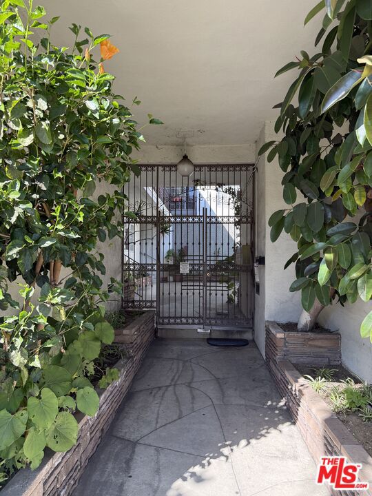 3111 W Ramona Road