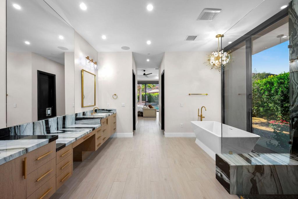 Indian Wells C.C. - Residential