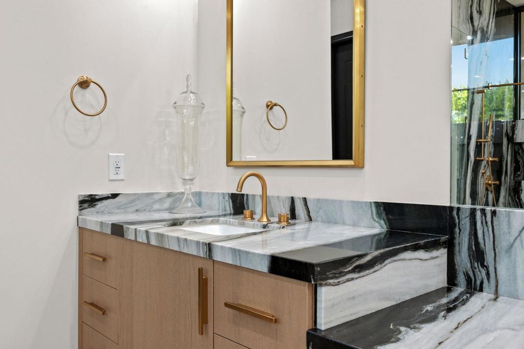 Indian Wells C.C. - Residential