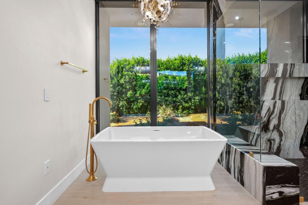 Indian Wells C.C. - Residential