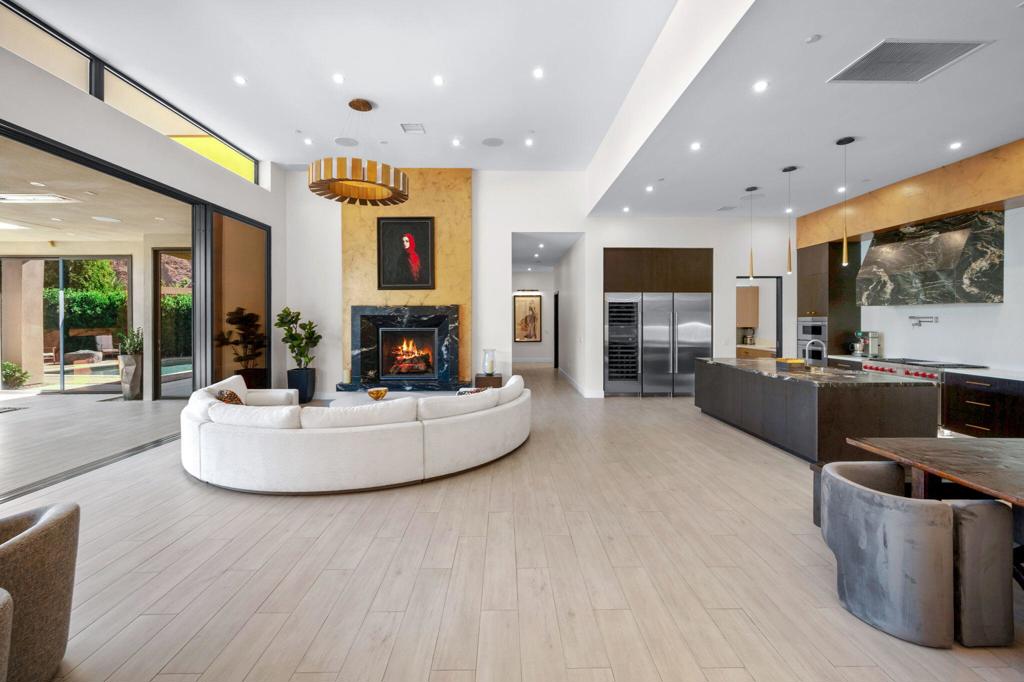 Indian Wells C.C. - Residential