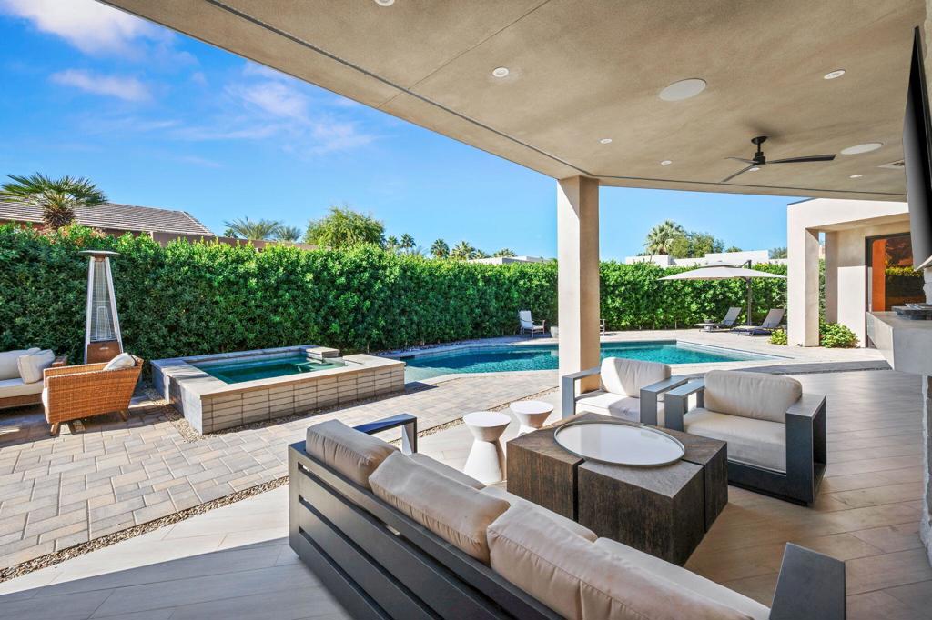 Indian Wells C.C. - Residential