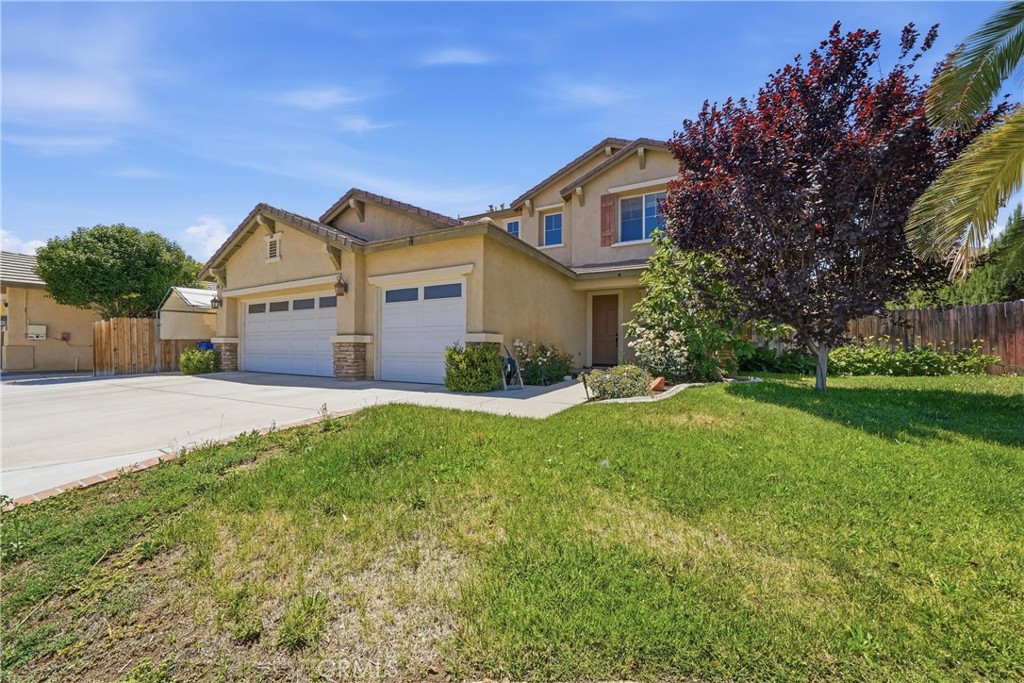 13825 Hawk Court
