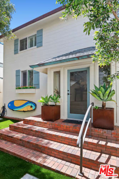23356 aka107 Malibu Colony Road