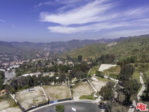 Tiny photo for 1433 El Bosque Court, Pacific Palisades, CA 90272 (MLS # 26994907)