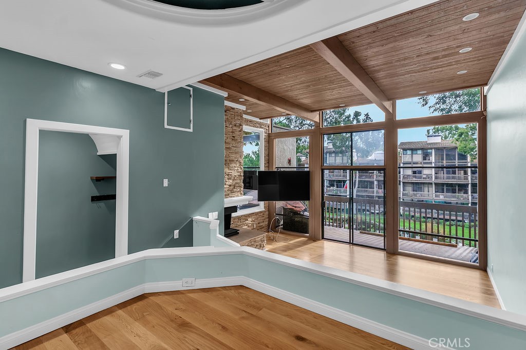 Marina Pacifica (MRP) - Residential Lease