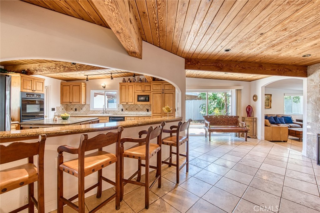 327 Santa Isabel