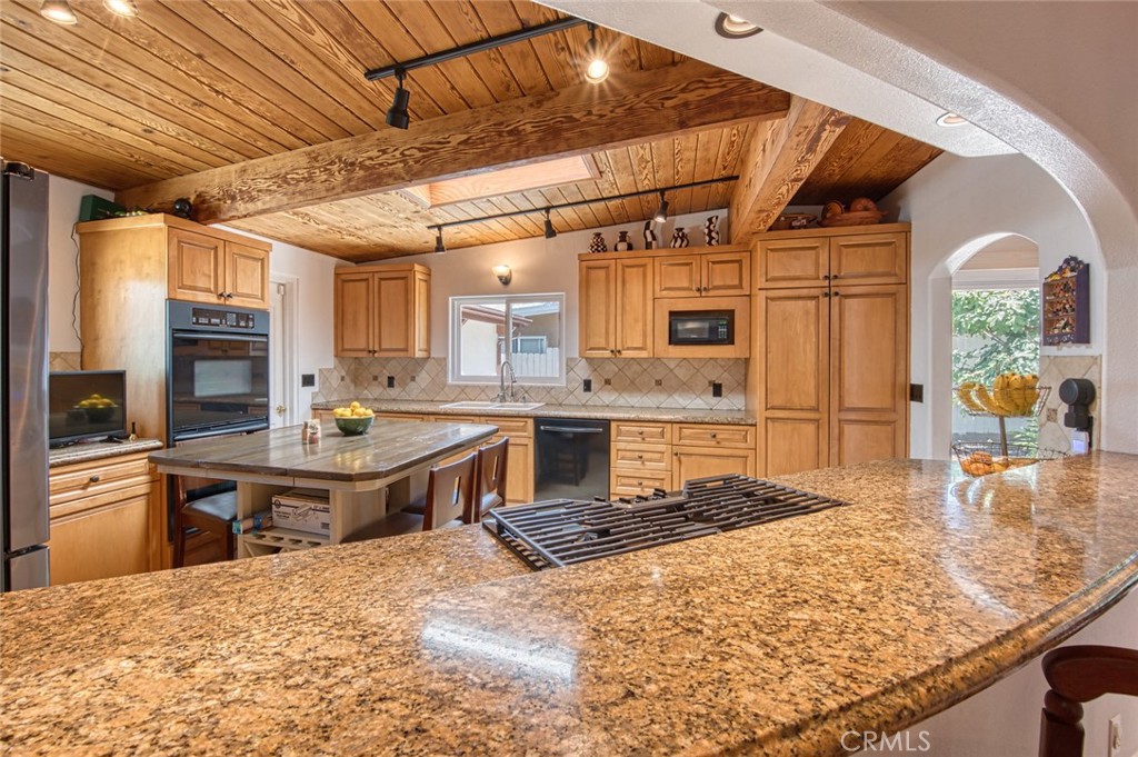 327 Santa Isabel, Newport Beach CA 92660 - Photo 6
