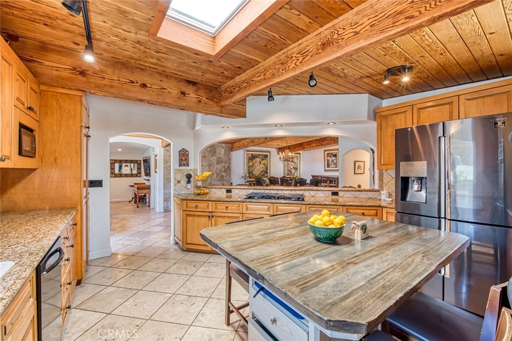 327 Santa Isabel, Newport Beach CA 92660 - Photo 7