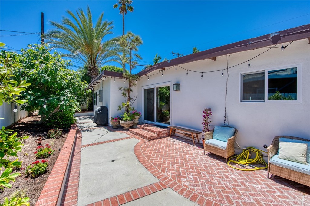 327 Santa Isabel, Newport Beach CA 92660 - Photo 22