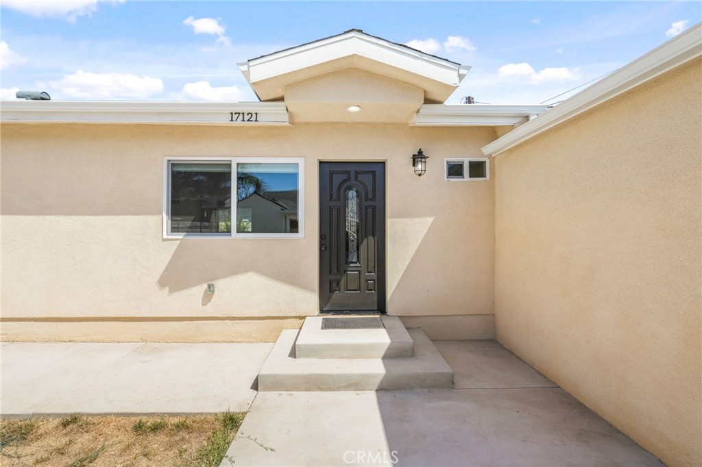 Be the first to live in this brand-new 2-bedroom, 2-bathroom ADU, offering 1,200 square feet of thoughtfully designed living space in the desirable Granada Hills Charter School District. Priced at $3,500 per month with a one-month security deposit. Enjoy central heating and cooling, side-by-side laundry hookups with convenient overhead shelving, and a kitchen outfitted with soft-close wood cabinets and pull-out drawers for maximum storage. The unit includes separate electrical and solar panels, a dedicated water sub-meter, and available street parking. Inside, the home is illuminated with ample recessed lighting throughout, including dimmable fixtures in the bedrooms and a zoned, dimmable lighting system in the living room. The bathrooms lighting is sectioned based on usage needs — including enhanced brightness for tasks like makeup application. A small entry closet provides a convenient spot for shoes, jackets, and keys. Both bedrooms include closets with elevated shoe racks for easy cleaning, while the master bedroom boasts an oversized closet with wired motion-sensor recessed lighting. The bathrooms are designed with custom mirrors, mirrored medicine cabinets, and hand-assembled wood vanities topped with quartz countertops. The master bath also includes a spacious double-sink vanity for added convenience. The elements of this rental have been curated to offer a blend of comfort, functionality, and elevated design.