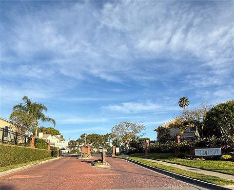 Photo of 33555 Via Corvalian, Dana Point, CA 92629 (MLS # OC26057030)
