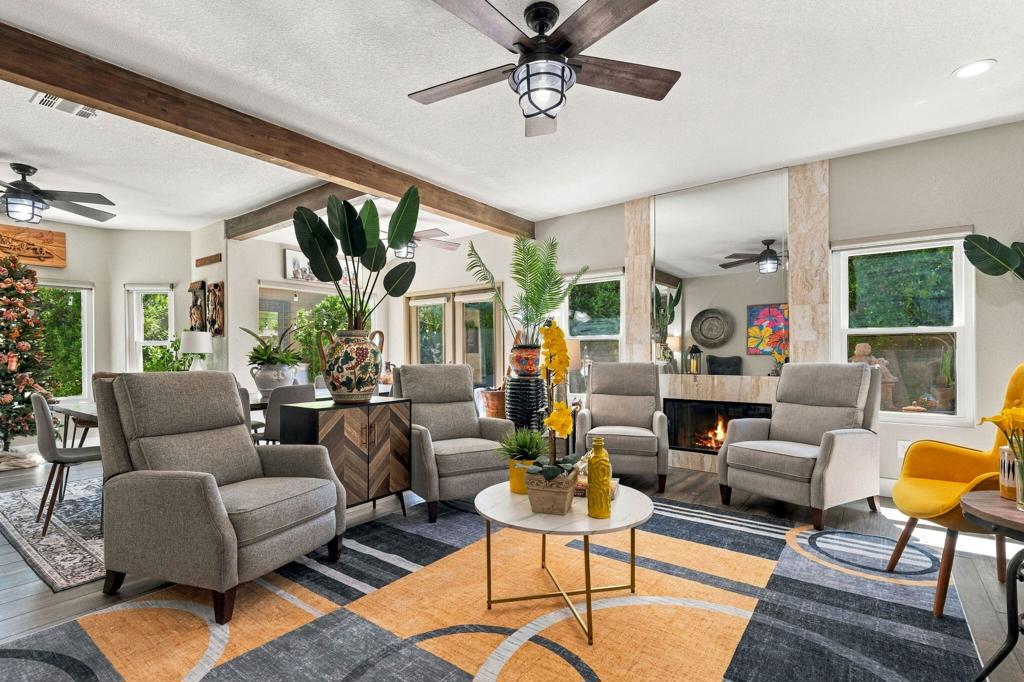 48115 Via Hermosa