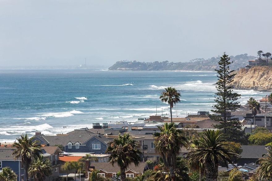 California Dreaming! Race to secure this spectacular Del Mar Beach Colony rental, offering breathtaking Pacific Ocean whitewater and coastline views! This top-floor unit features 1 bedroom (king bed), 2 bathrooms, and a comfortable sleeper sofa. The chef’s kitchen, upscale finishes, and stylish furnishings create an inviting atmosphere, complemented by 3 TVs and an ocean-view balcony off the living room.  One of the few units with A/C, it also boasts an interior washer/dryer, a main bath with a walk-in shower, and dual vanity sinks. Enjoy a premier location nestled between the beach, Powerhouse Park, and the luxurious L'Auberge Del Mar Resort. As a tenant, you’ll have access to the Resort's amenities, including a heated pool, jacuzzi, tennis courts, and a fitness center.  Parking is a breeze with 3 spaces—1 reserved underground and 2 exterior. This unbeatable location places you just steps from the village, park, beach, and ocean. Available for short-term rentals with a one-month minimum. Rates vary by season. Call Cheri for more details!
