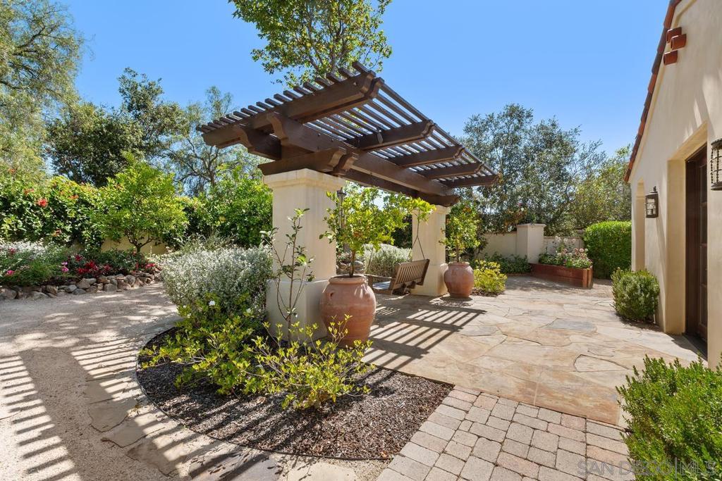 Santaluz - Residential