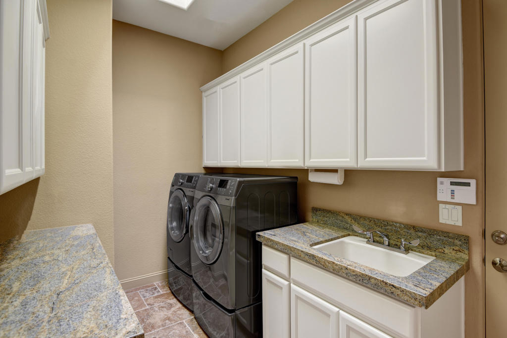 Avondale Country Clu - Residential Lease