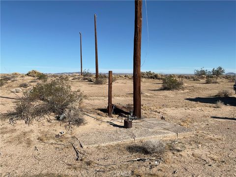 Photo of 47039 Palma Vista Rd Rd, Newberry Springs, CA 92365 (MLS # HD25254404)
