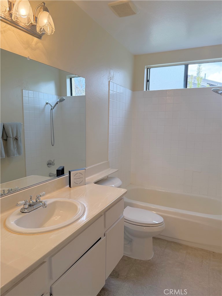 Shady Hollow Townhomes (SHHW) - Residential