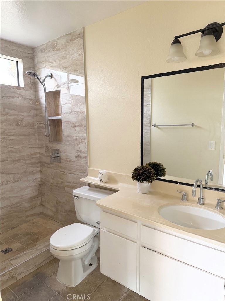 Shady Hollow Townhomes (SHHW) - Residential