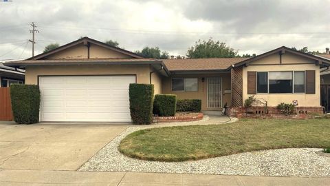 42606 Fontainebleau Park Ln Fremont CA 94538