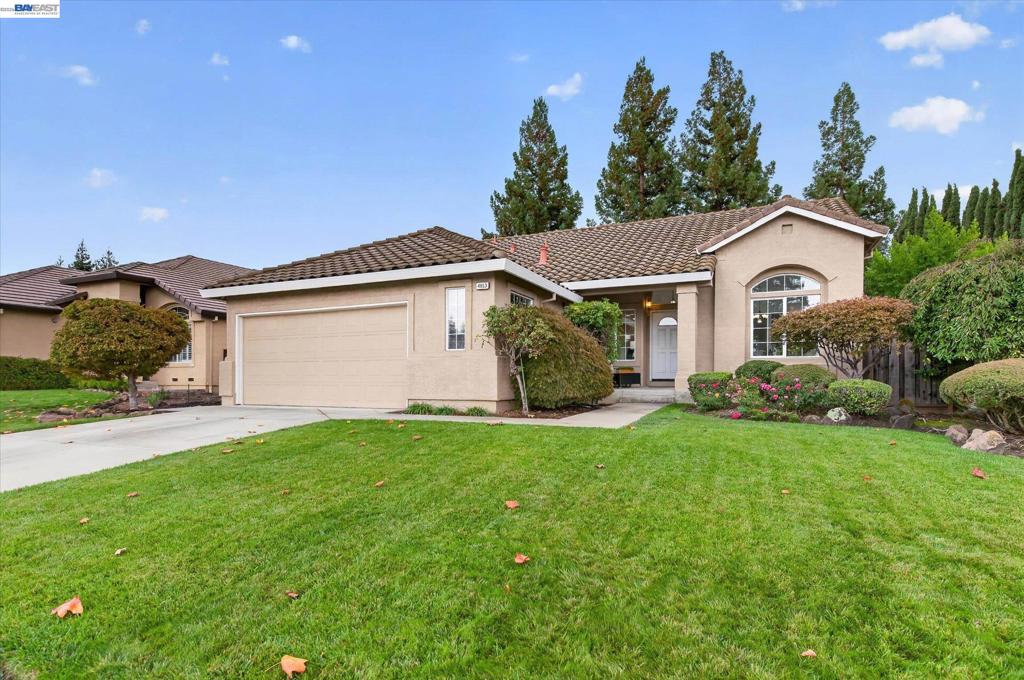 Photo of 4853 Julie St ST, Livermore, CA 94550 (MLS # 41152195)